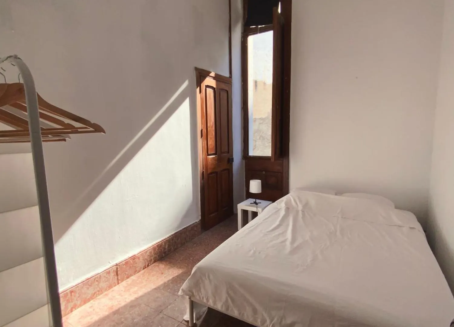 Small Double Room In Shared Colonial Guesthouse Las Palmas de Gran Canaria Locanda