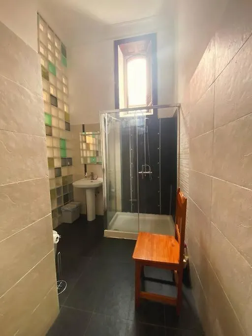 Gasthof Small Double Room In Shared Colonial Guesthouse Las Palmas / Gran Canaria